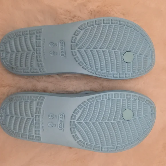 Crocs Blue Flip Flops - Picture 6 of 6